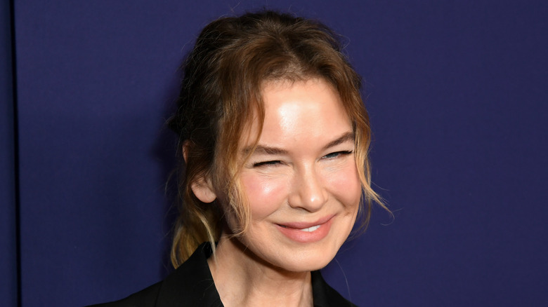 Renée Zellweger smiling at event