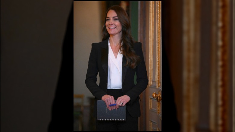 Kate Middleton posing 