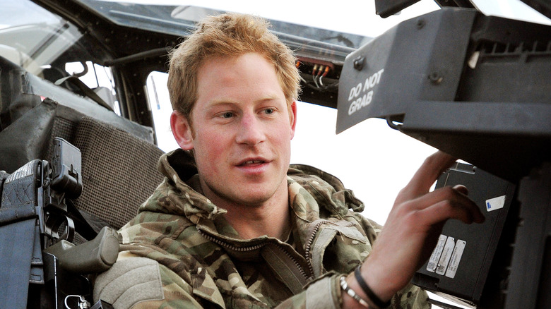 Prince Harry in aircraft 