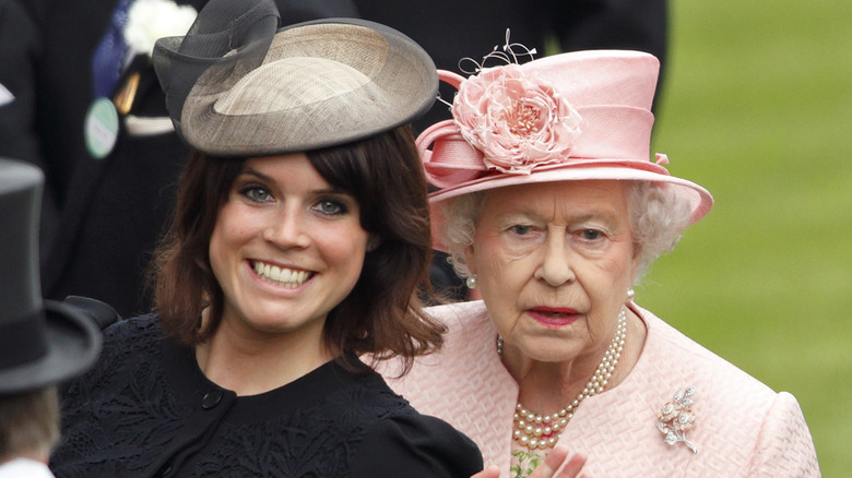 Eugenie photobombing Elizabeth 