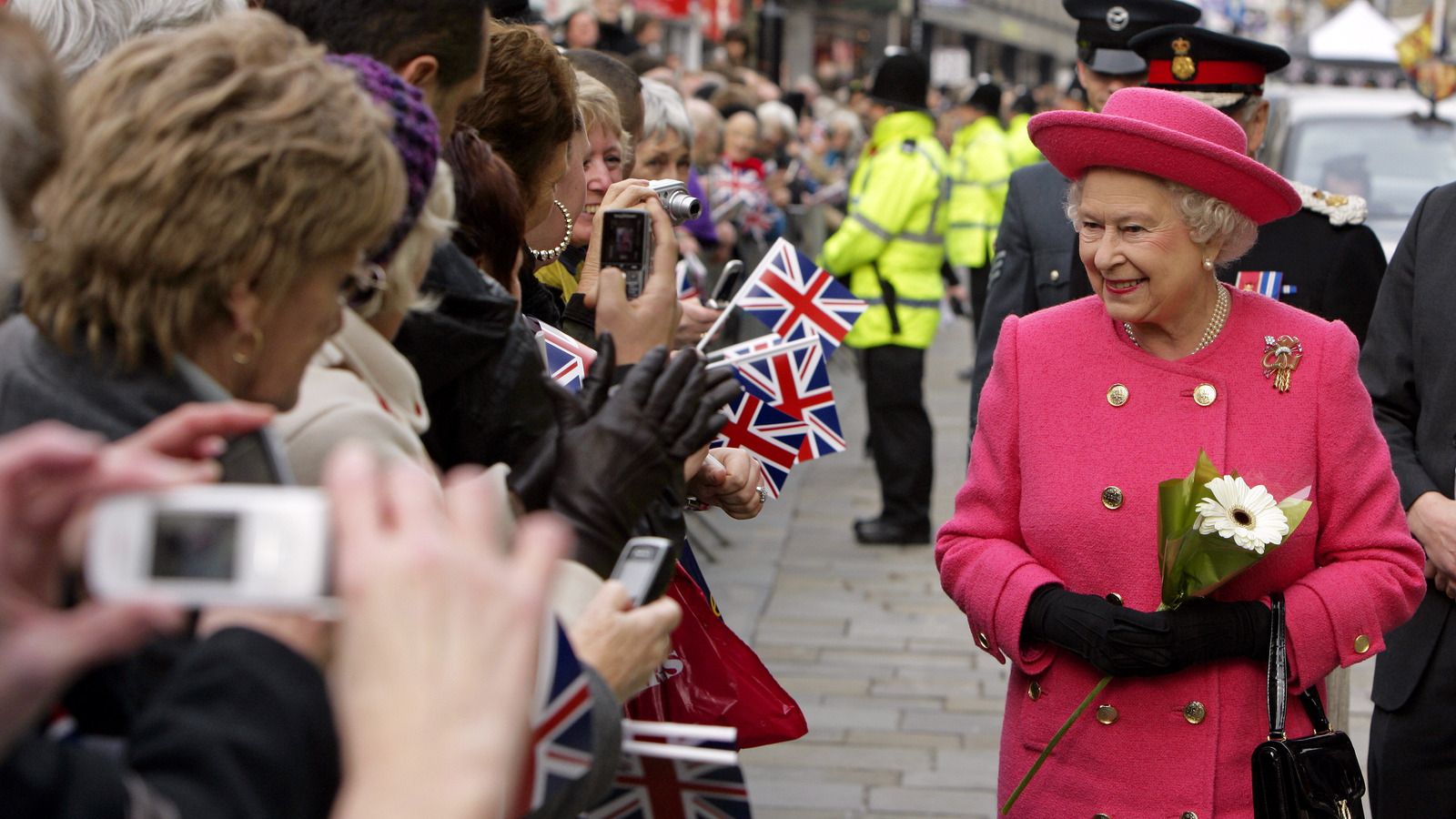 70 Best Royal Hats in History - Most Memorable Royal Family