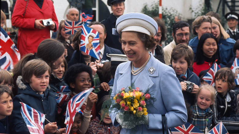 Queen Elizabeth Silver Jubilee walkabout 