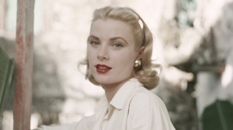 Closeup of Grace Kelly posing