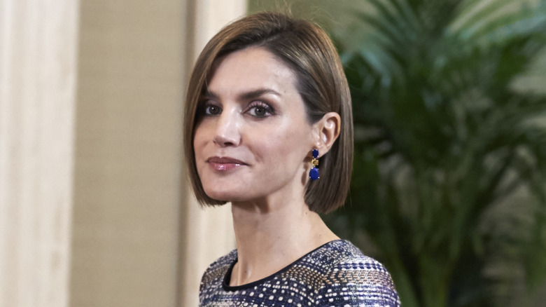 Queen Letizia posing with a short bob haircut