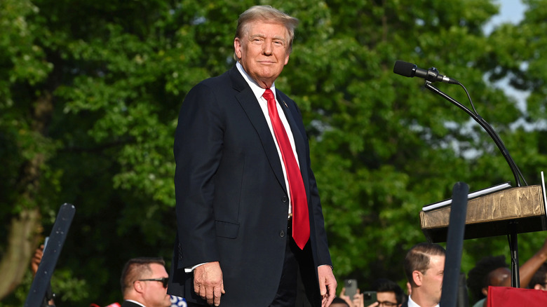 Donald Trump approaching podium Bronx rally