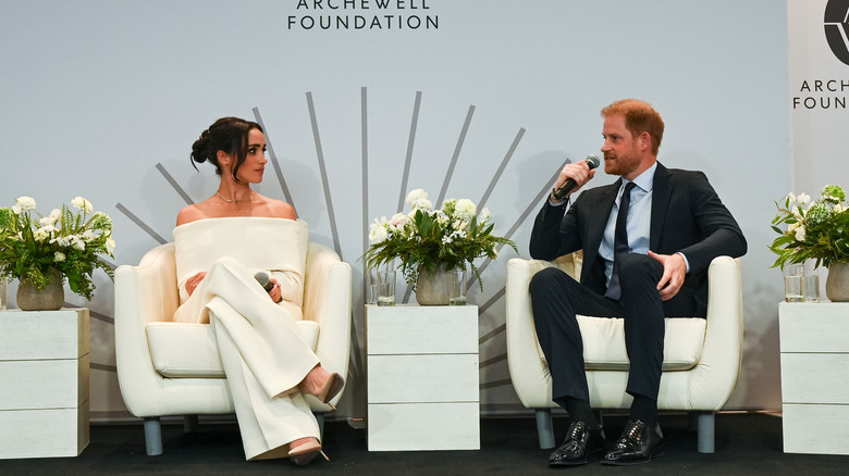 Harry and Meghan on stage