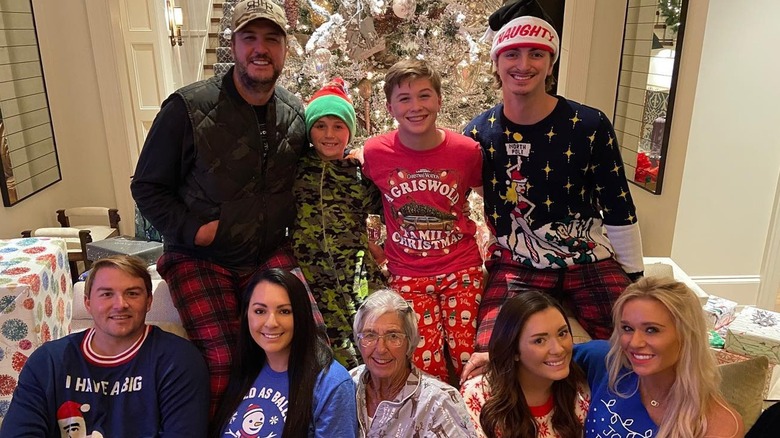 Luke Bryan posing with his family