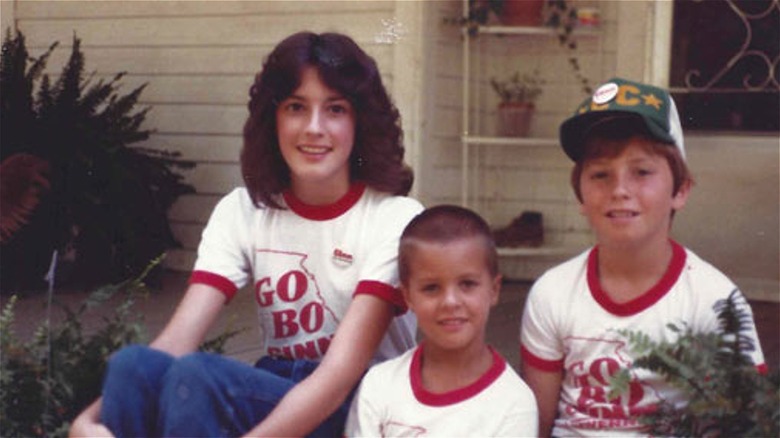 Luke Bryan with his late siblings