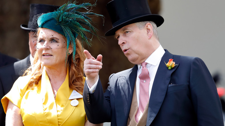 Prince Andrew pointing next to Sarah Ferguson