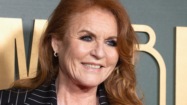 Sarah Ferguson posing for photos 