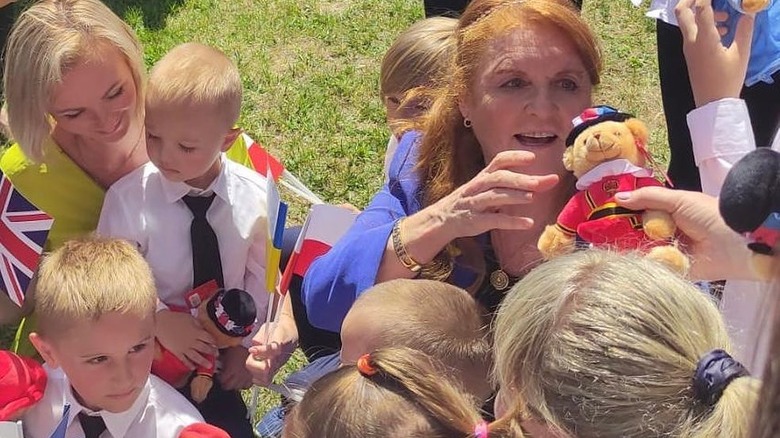 Fergie with children during a storytime. 