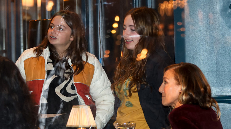 Tabitha Broderick, Marion Broderick, and Sarah Jessica Parker dining out at a restaurant