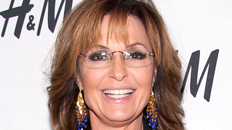 Sarah Palin poses on the red carpet