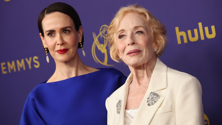 Sarah Paulson and Holland Taylor posing