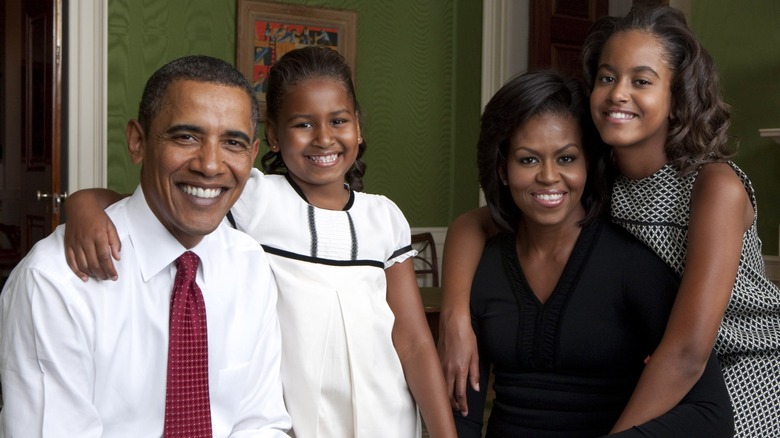 Barack Obama, Sasha Obama, Michelle Obama, Malia Obama smiling