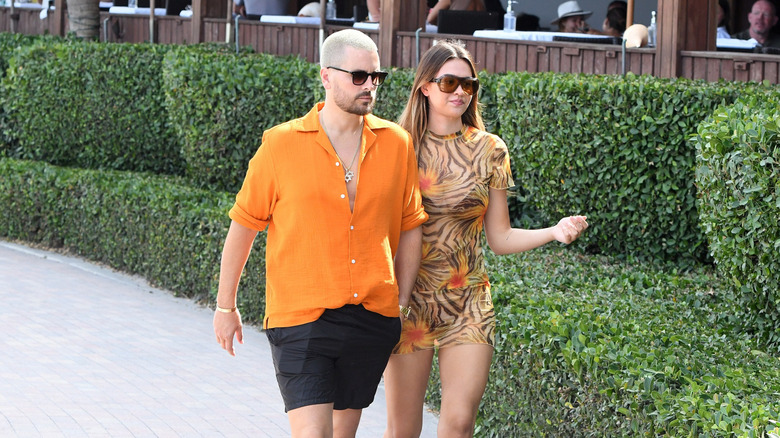 Amelia Hamlin Scott Disick walking together