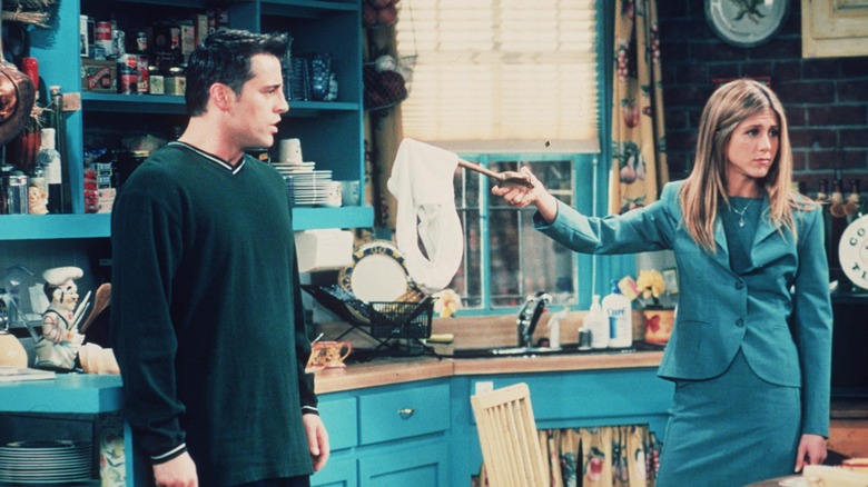 Matt LeBlanc and Jennifer Aniston in "Friends"