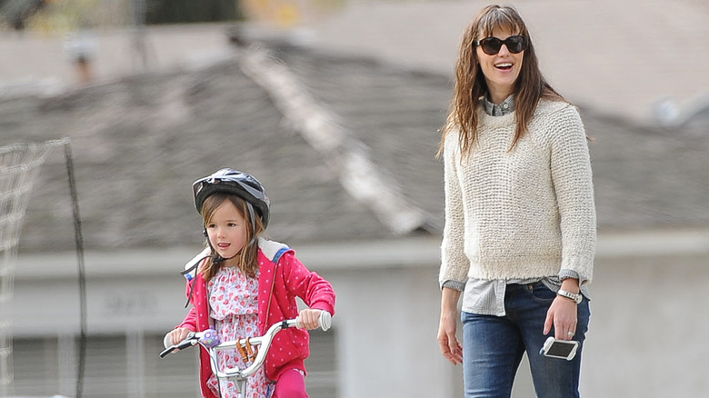 Seraphina Affleck's Hair Makeover Solidifies Her As Jennifer Garner's ...