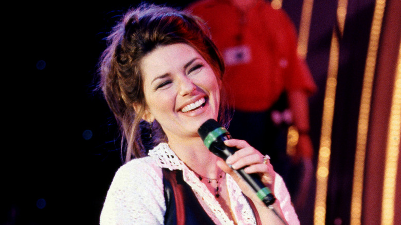 Shania Twain singing, laughing