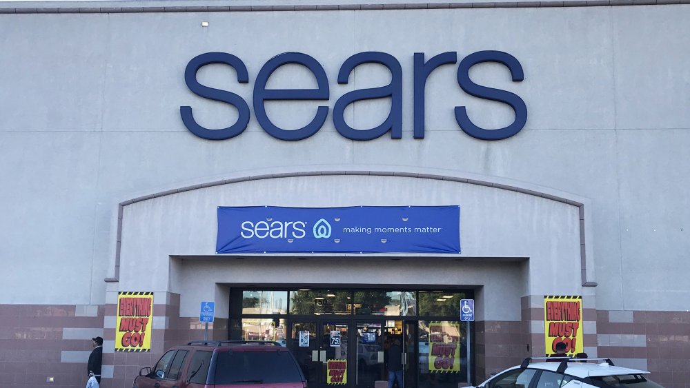 Sears closing down