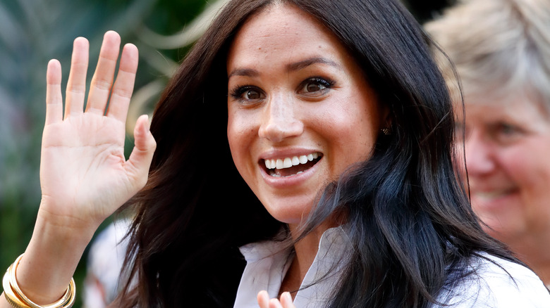 Meghan Markle waving