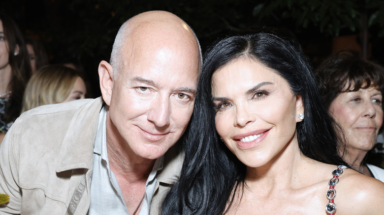 Jeff Bezos and Lauren Sánchez close-up smiling