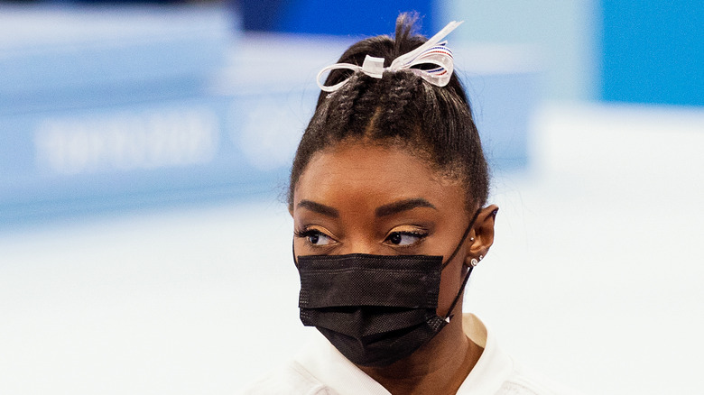 Simone Biles wearing a mask