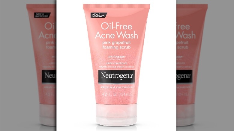 Neutrogena Oil-Free Acne Wash Pink Grapefruit Foaming Scrub