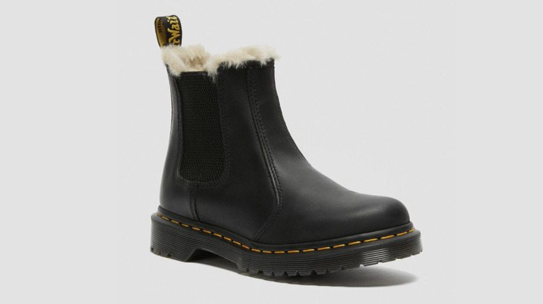 Women's faux fur-lined Chelsea Boots