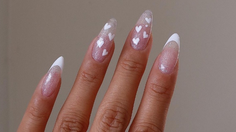 Soft girl nail art 