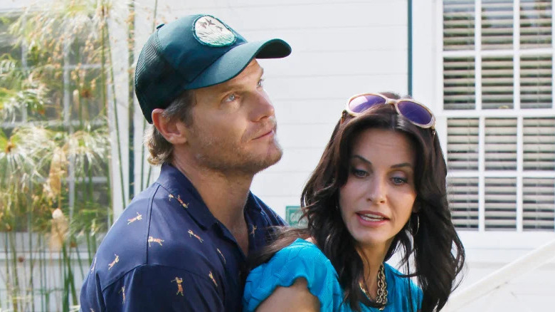 Courteney Cox and Brian Van Holt appear on Cougar Town