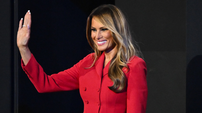 Melania Trump waving