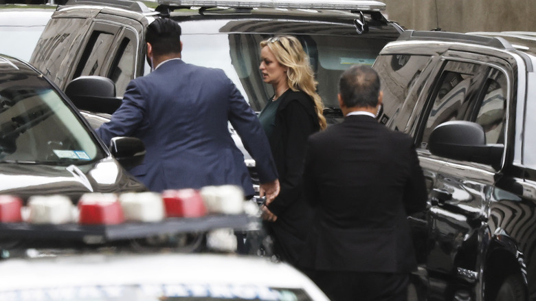 Stormy Daniels entering the courthouse