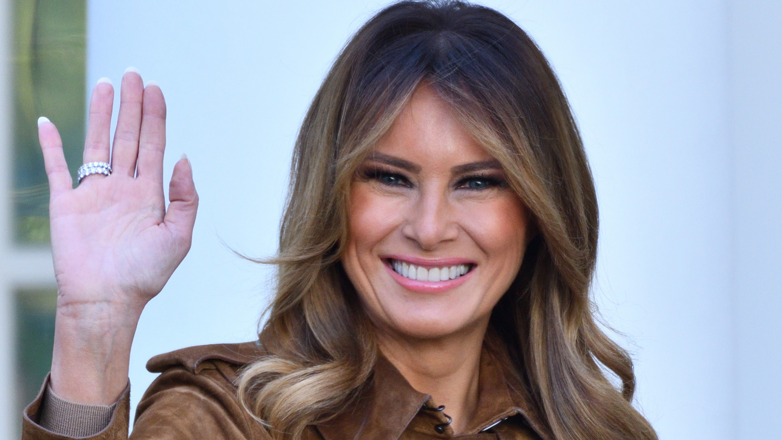 Strange Things Everyone Ignores About Melania Trump - timezone-news