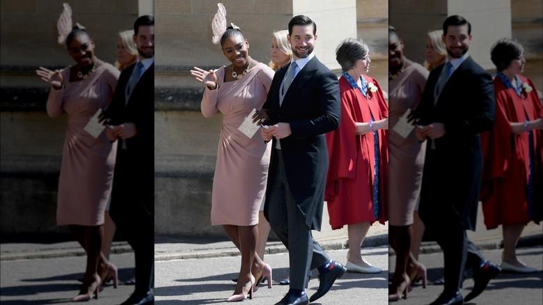 Serena Williams waving 