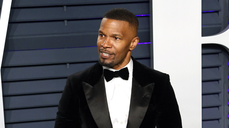 Jamie Foxx staring in a crowd