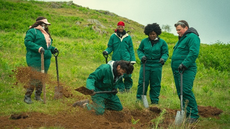 Sunny Malik and other cast members of "Snowflake Mountain"