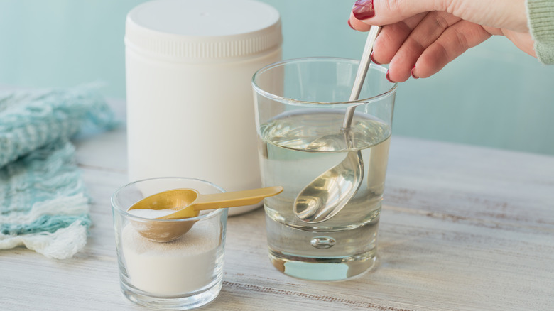 collagen powder dissolved in water