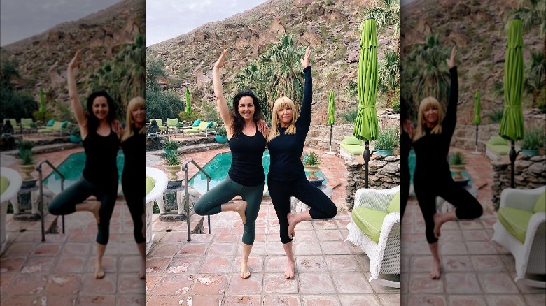 Suzanne Somers doing yoga with her daughter-in-law