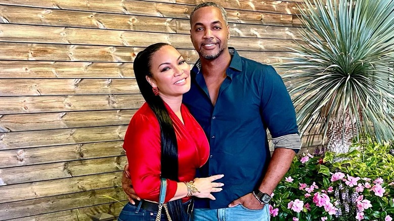 Egypt Sherrod and Mike Jackson posing together