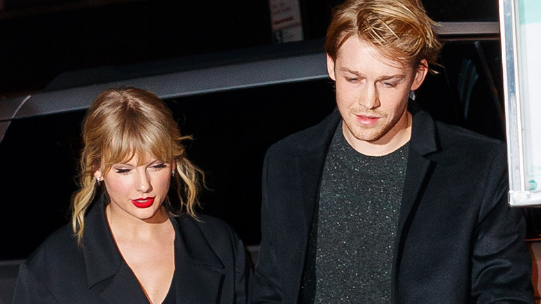 Taylor Swift and Joe Alwyn exiting car