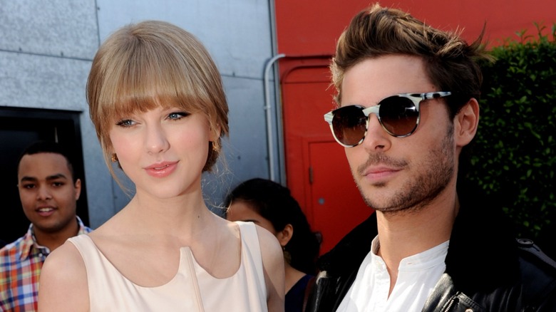 Taylor Swift Zac Efron smiling