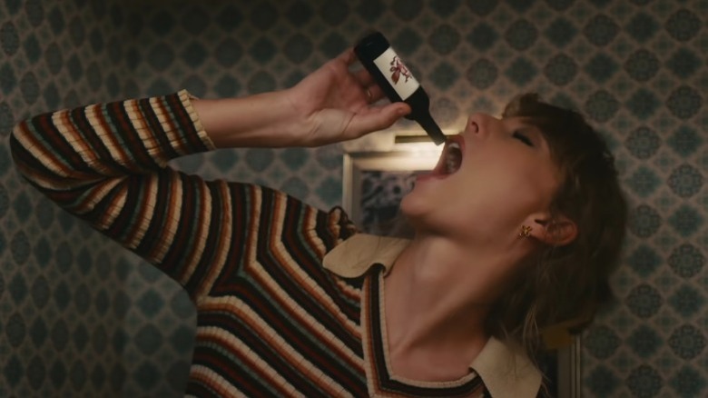 Taylor Swifts Midnights How To Nail The 70s Nostalgia Meets