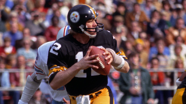 Terry Bradshaw playing football in the 70's