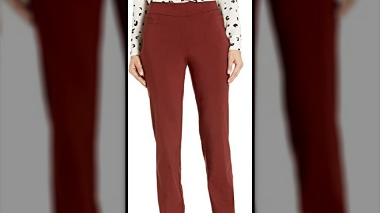 Brigg's New York Women's Super Stretch Pull-On Career Pant in Rust