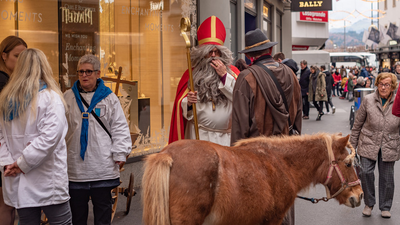 Swiss Samichlaus, Schmutzli, and donkey