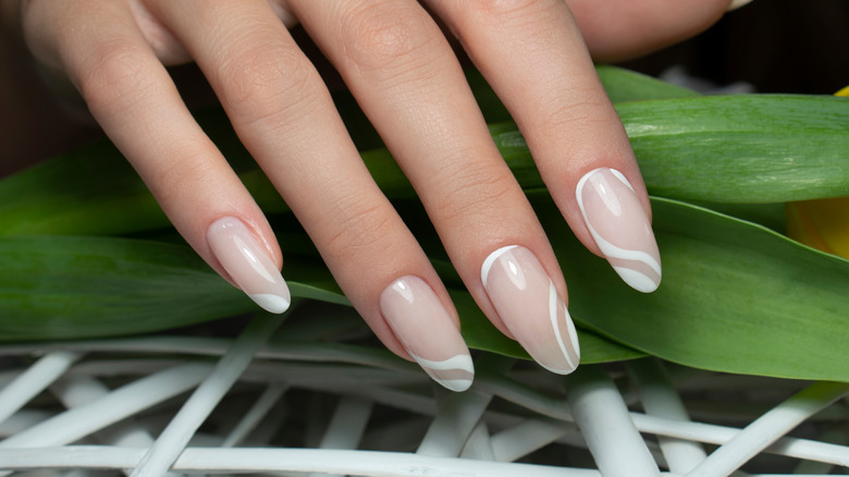 fancy waves French manicure