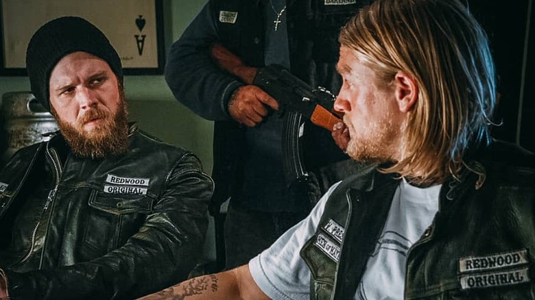 Ryan Hurst and Charlie Hunnam acting on Sons of Anarchy