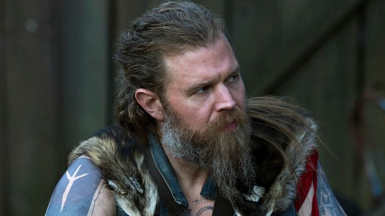 Ryan Hurst acting on Outsiders