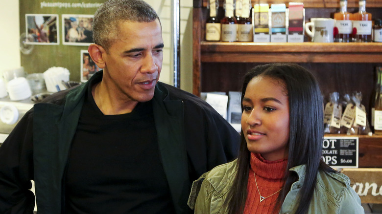 Former President Barack Obama with daighter Sasha Obama